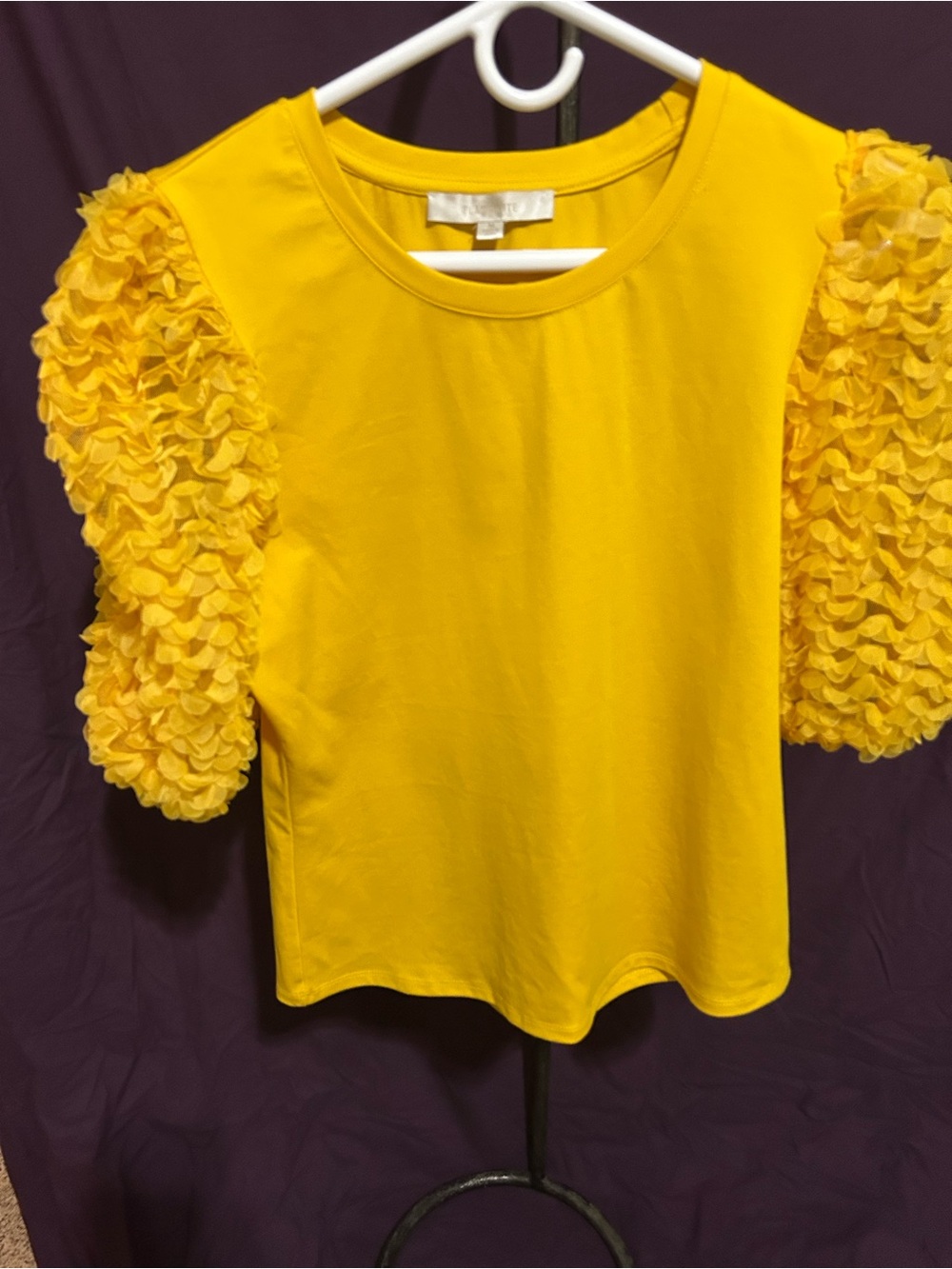 Yellow Puff-Sleeve Floral Appliqué Blouse